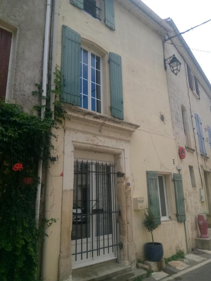 Maison De Village Provencal Vallabrègues Dış mekan fotoğraf